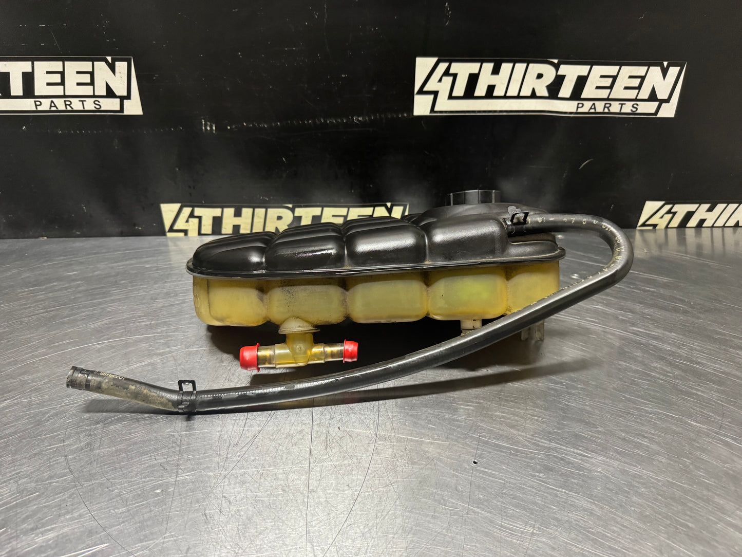 1997-2004 C5 CORVETTE COOLANT RESERVOIR  OEM 10229487 #N401