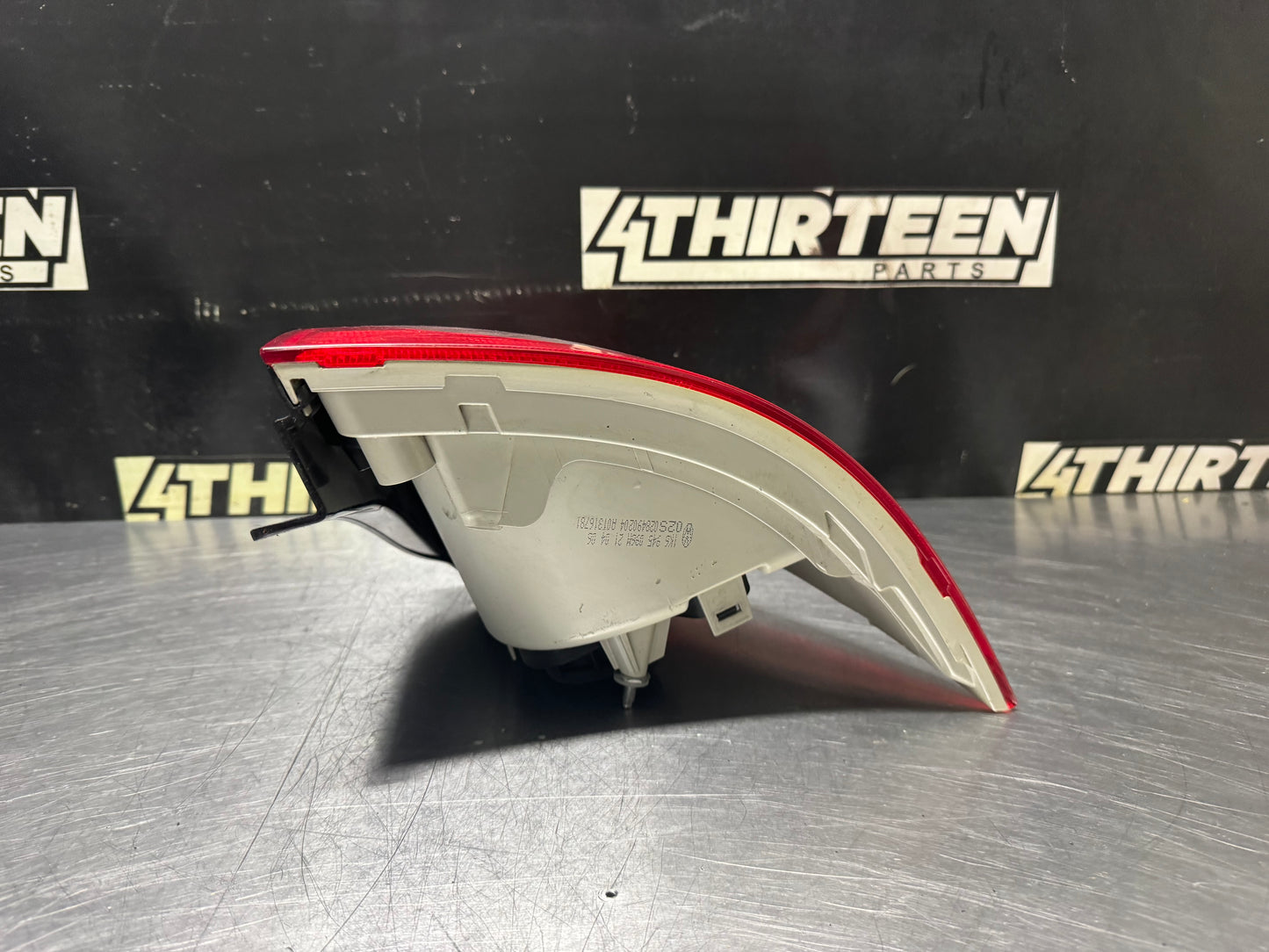 06-09 VOLKSWAGEN GOLF RH PASSENGER SIDE TAIL LIGHT OEM #N503