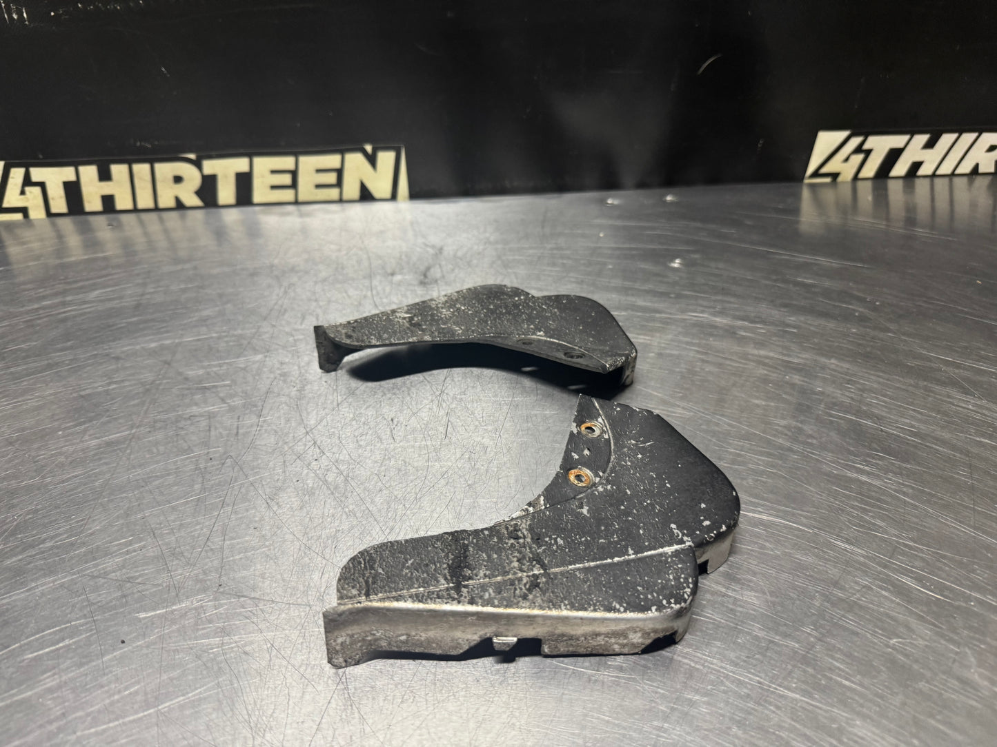 2004 PONTIAC GTO SIDE SKIRT ROCKER END CAPS OEM #N356