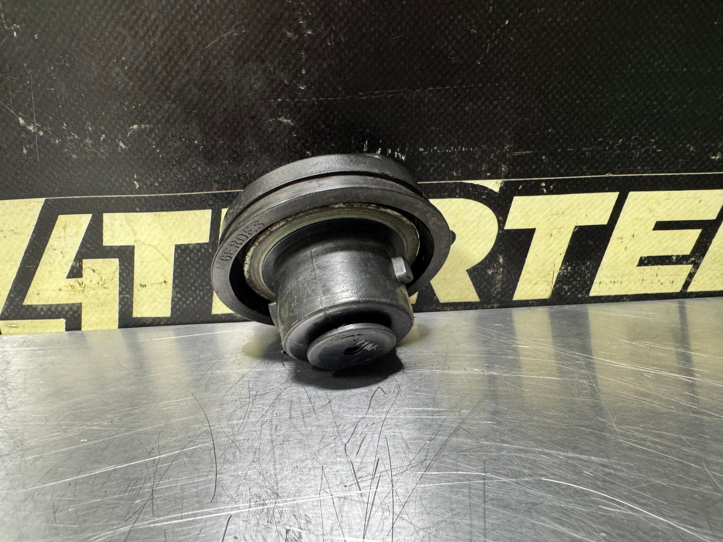 04-06 PONTIAC GTO GAS CAP OEM #N621