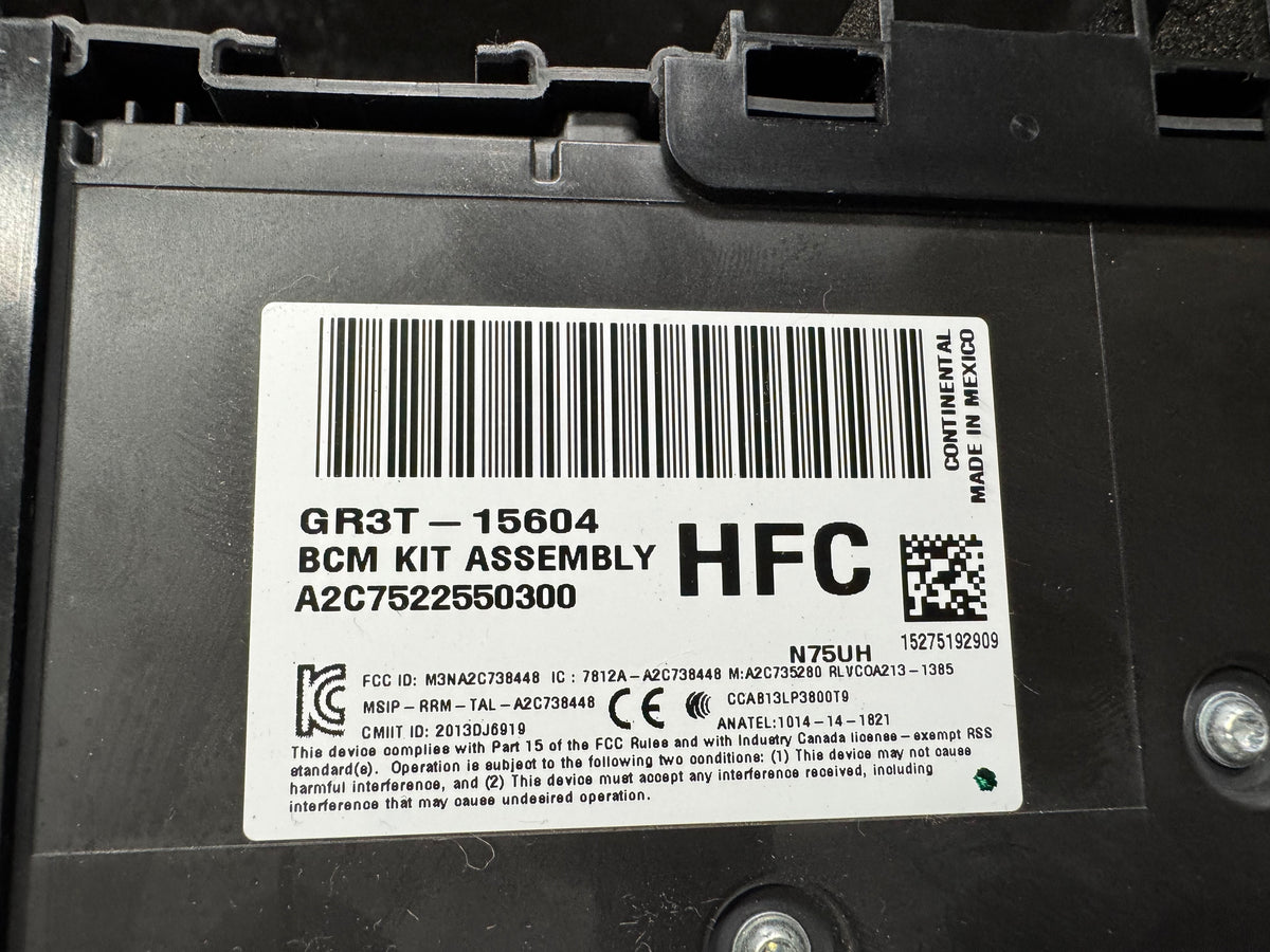 2015 FORD MUSTANG GT BCM BODY CONTROL MODULE GR3T-15604-HFC OEM #V31