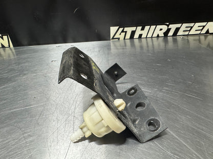 1999  CORVETTE C5 RR BUMPER BRACKET OEM BMP 9078 #N171