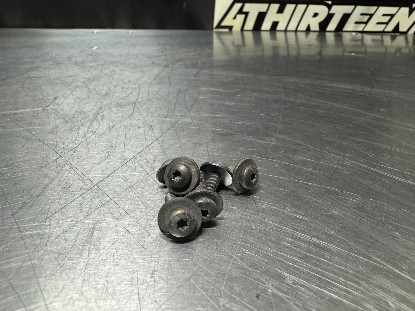 1997-2004 CORVETTE C5 FENDER T15 HARDWARE #N144