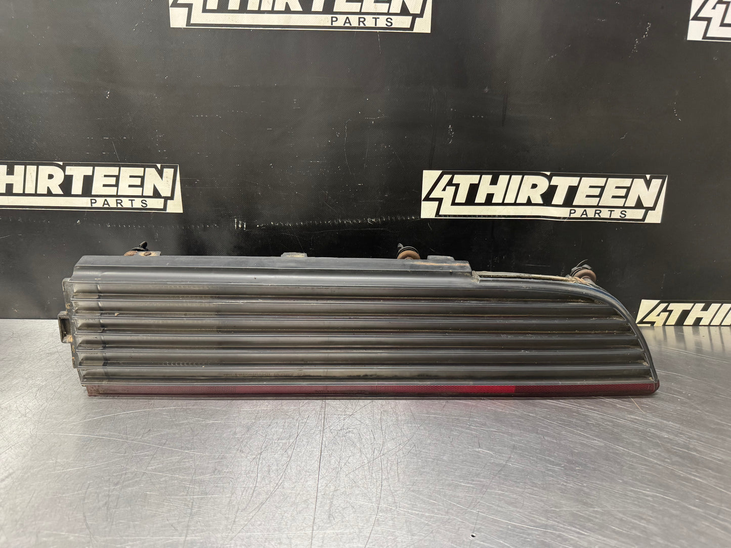 79-81 PONTIAC FIREBIRD TRANS AM RH PASSENGER TAIL LIGHT ASSEMBLY OEM #N396
