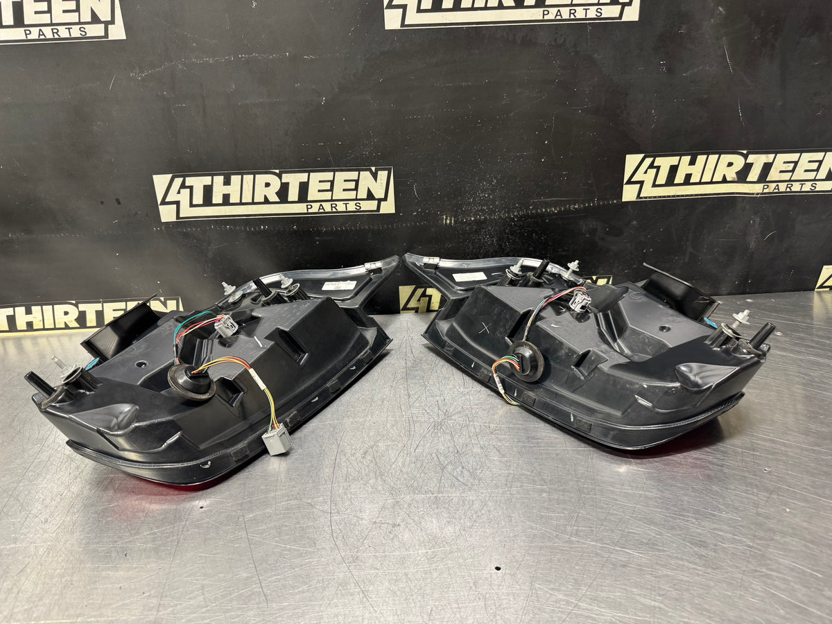 15-17 MUSTANG GT TAIL LIGHTS LH RH DRIVER AND PASSENGER SIDE OEM #N976
