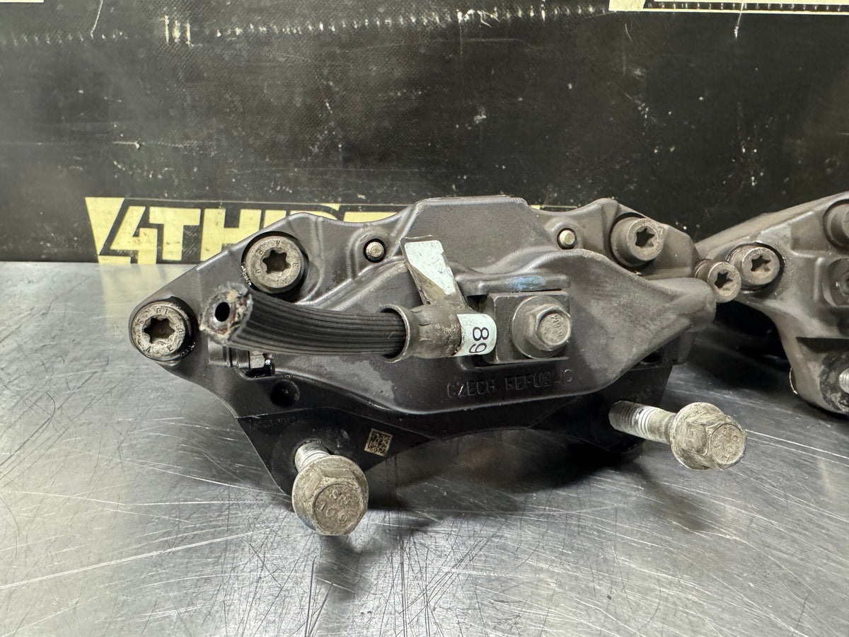 16-24 CAMARO SS DRIVER SIDE AND PASSENGER SIDE REAR BREMBO CALIPERS OEM #X3