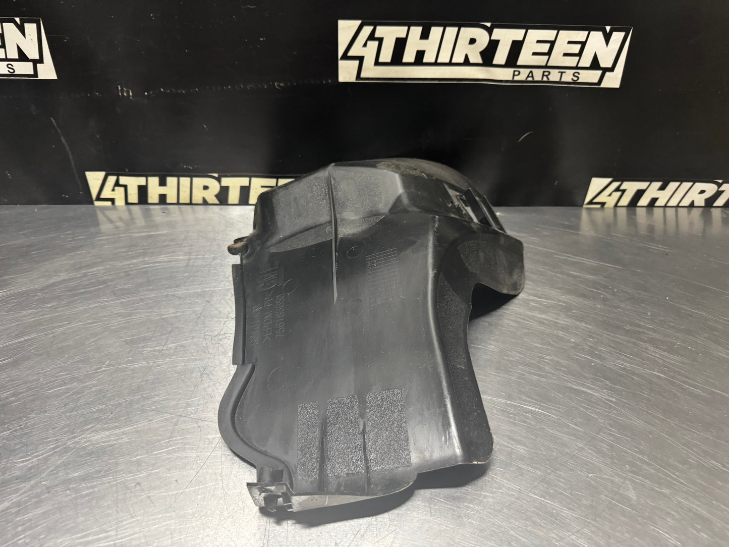 2004 PONTIAC GTO LH REAR FENDER LINER OEM 92161489 #N318