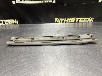 04-06 PONTIAC GTO LH RH SIDE UPPER REAR BUMPER BRACKET GUIDES OEM #N681
