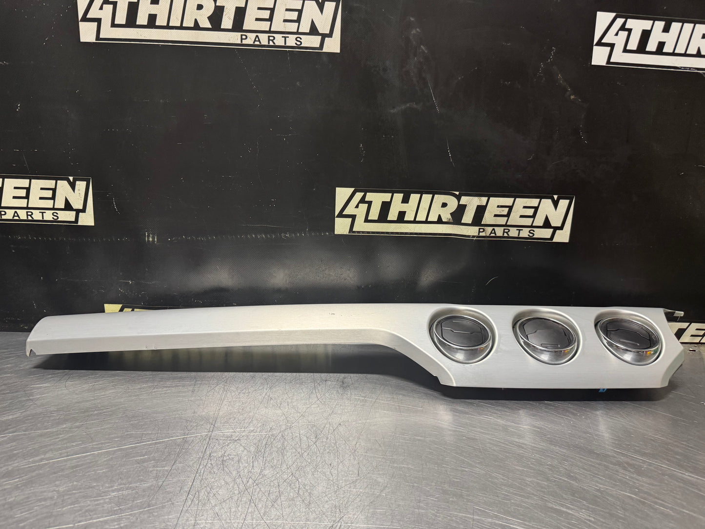 2017 FORD MUSTANG GT CENTER DASH TRIM WITH VENTS FR3B-63044A92 #766