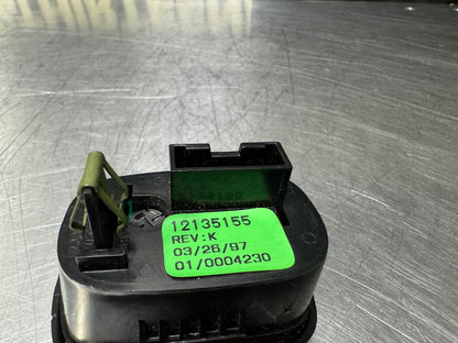97-04 C5 CORVETTE FOG LIGHT TRUNK RELEASE BUTTON SWITCH 12135155 USED OEM #N916