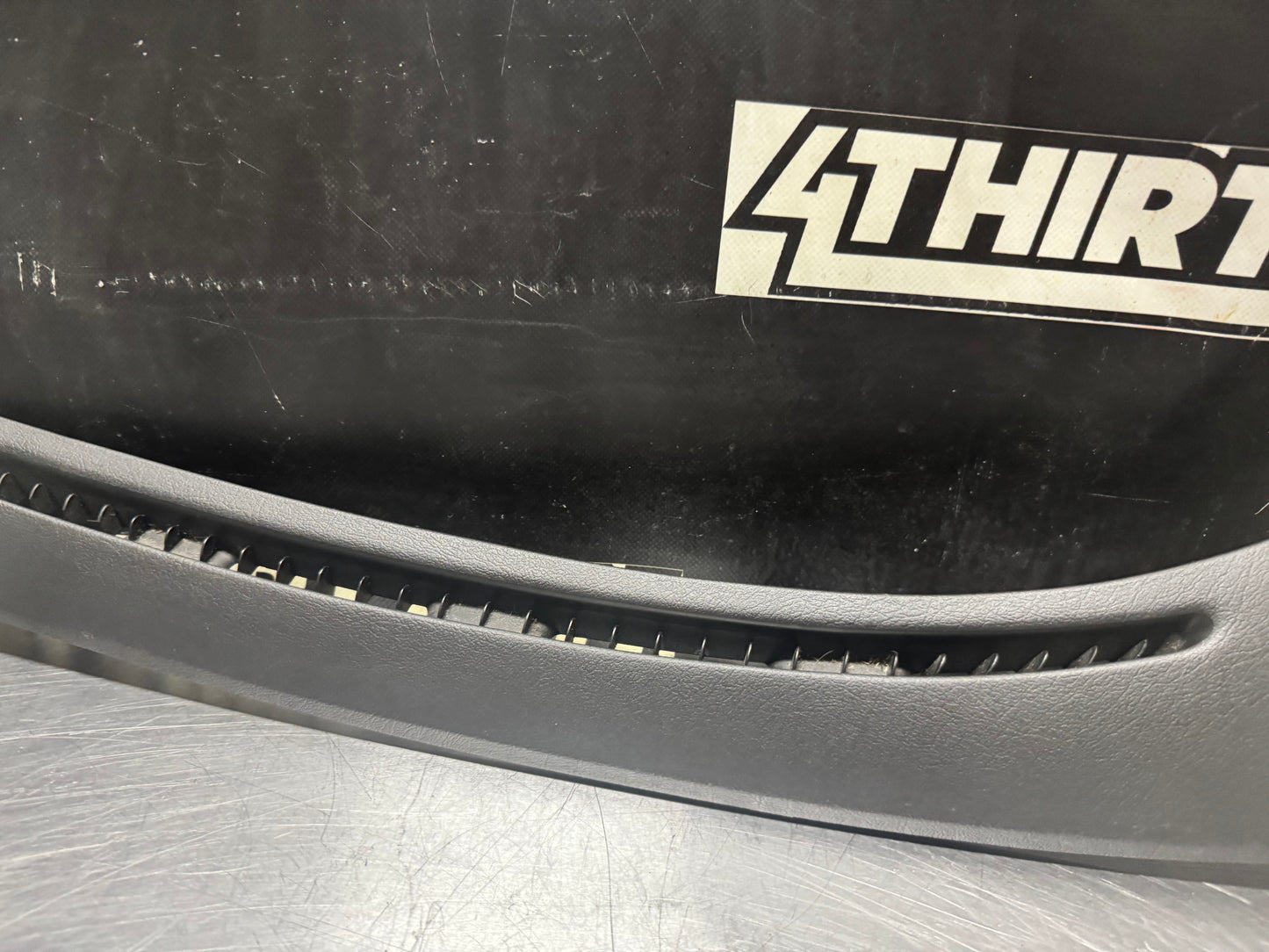 04-06 PONTIAC GTO RH DASH COWL TRIM OEM 92105076 #N310