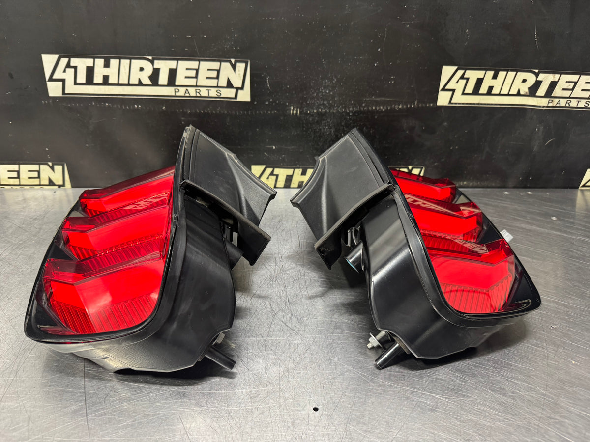 15-17 MUSTANG GT TAIL LIGHTS LH RH DRIVER AND PASSENGER SIDE OEM #N976