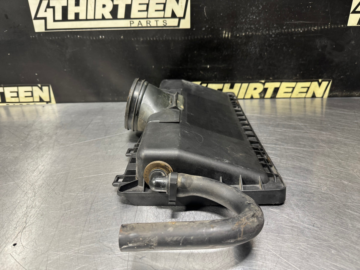 97-04 C5 CORVETTE AIR CLEANER INTAKE COVER LID 25166555 OEM #N977