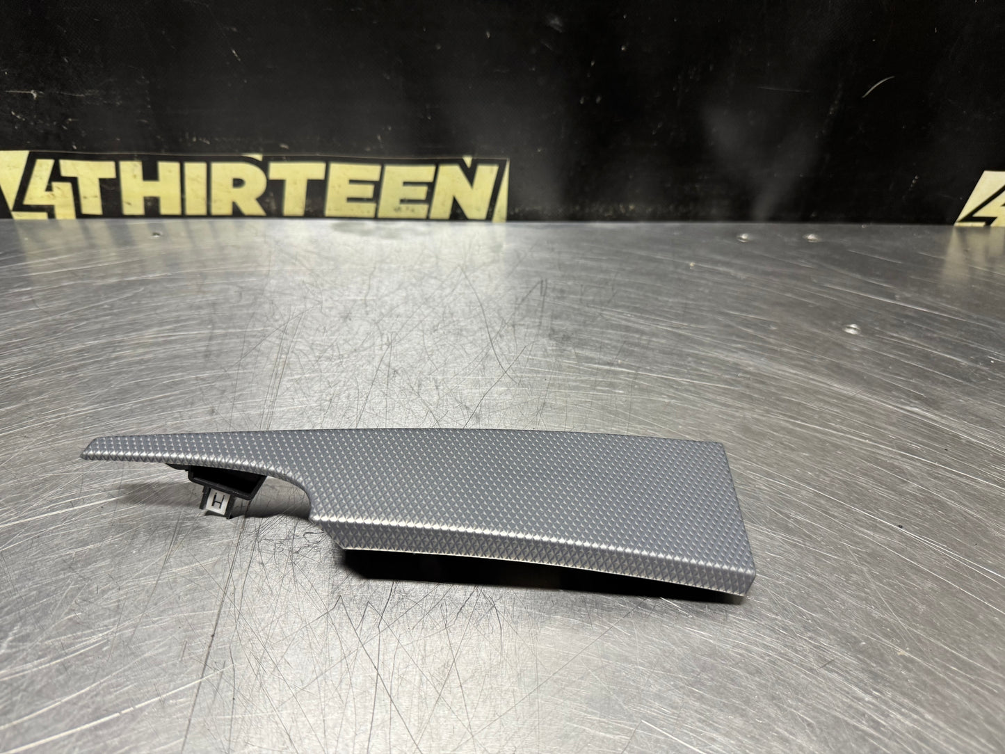 2015 FORD MUSTANG GT RH PASSENGER SIDE DASH TRIM FR3B-63044B78 OEM #N756