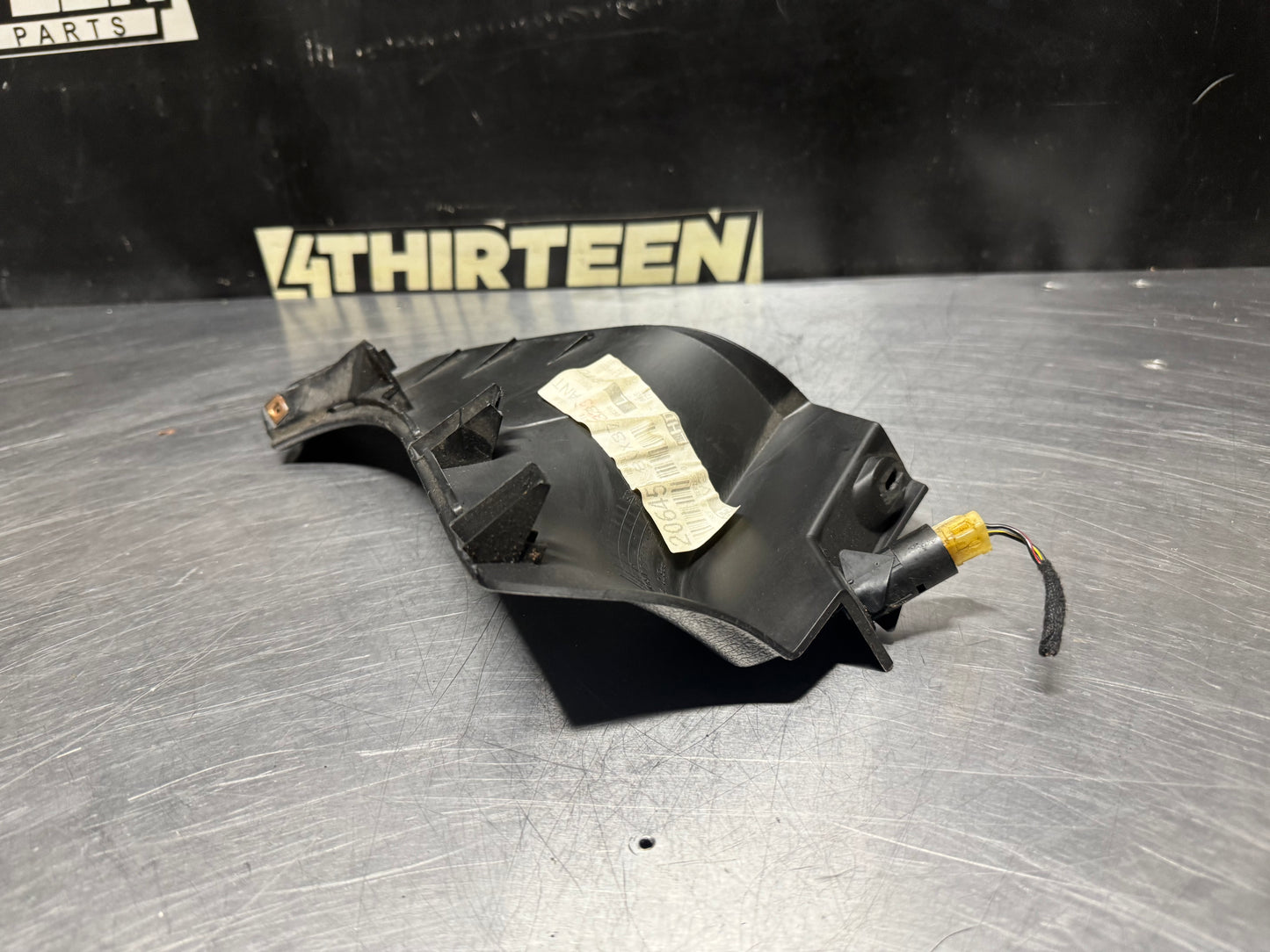 04-06 PONTIAC GTO LH DASH CONSOLE TRIM OEM 92155337 #N300