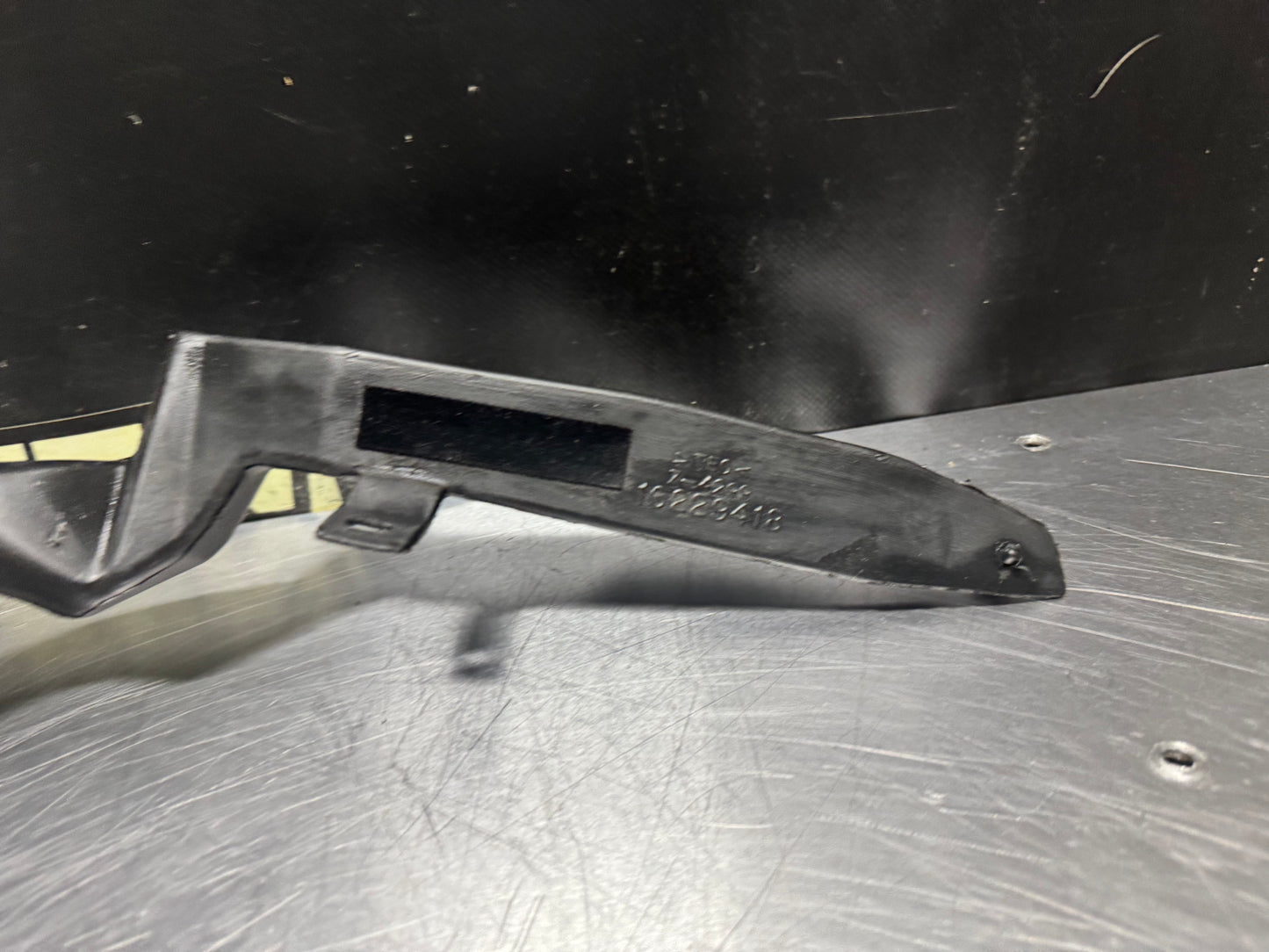 97-04 C5 CORVETTE RIGHT SIDE DASH DEFROST TUBE 10229418 OEM #N532