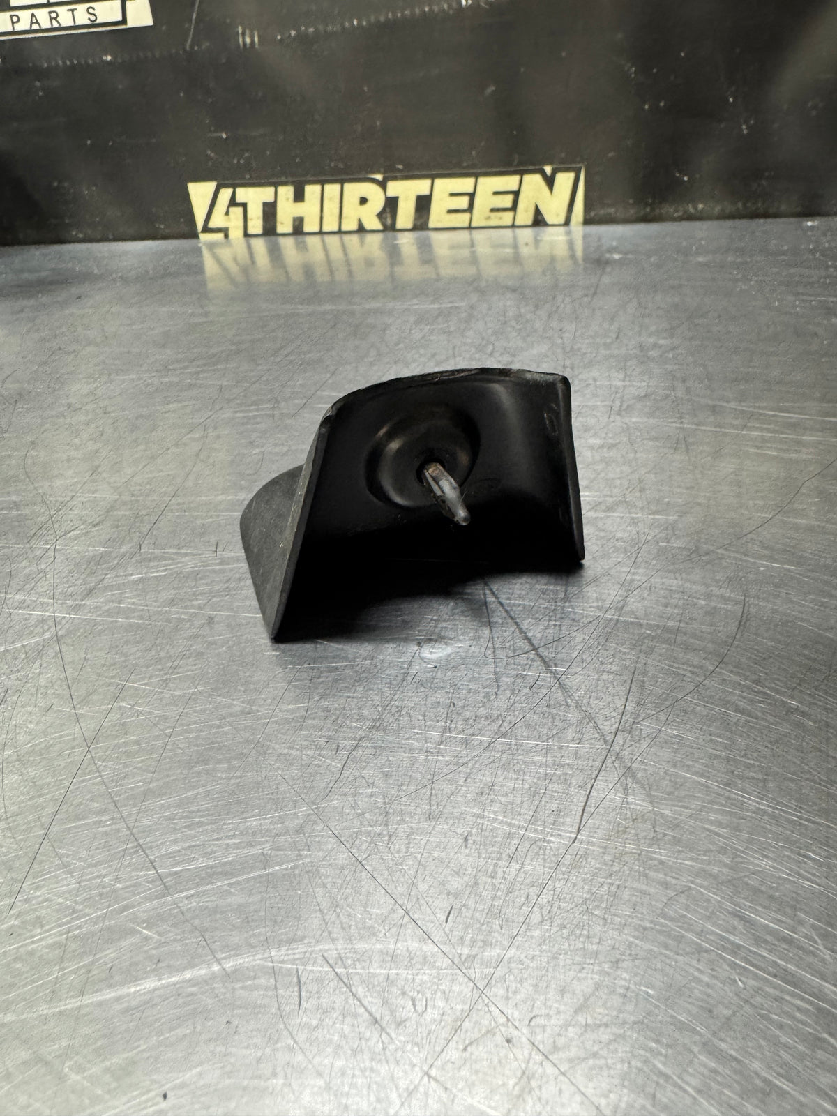 97 -04 CORVETTE C5 SEAT TRACK COVER #N999