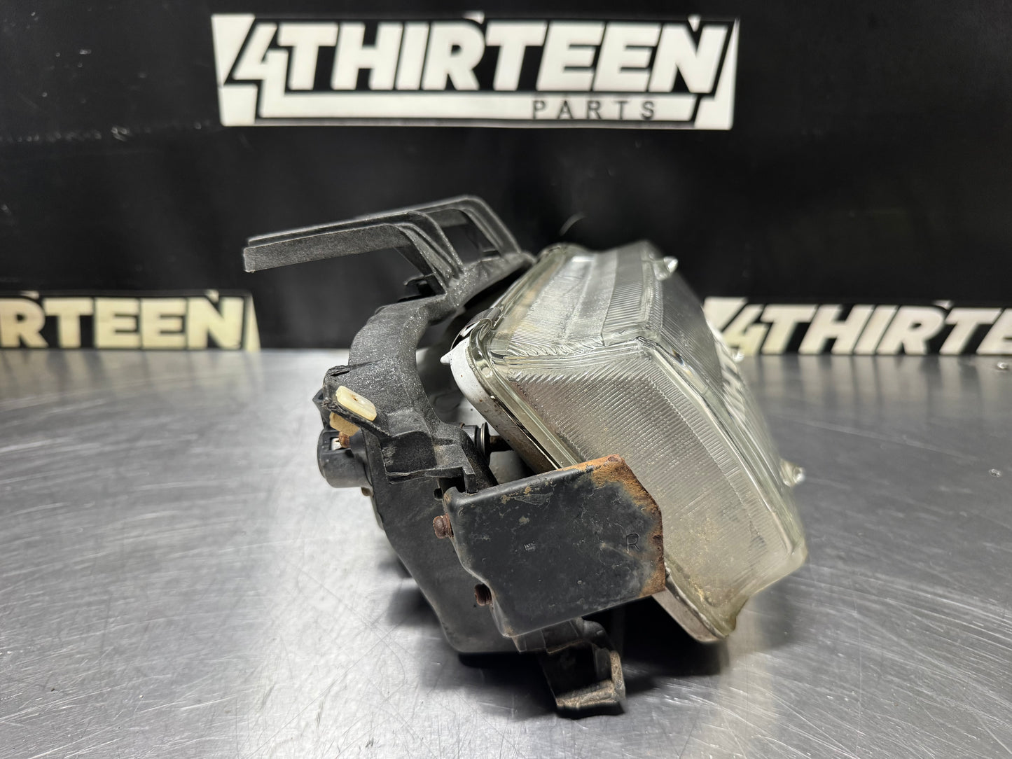 92-95 HONDA CIVIC COUPE/HATCHBACK RH PASSENGER STANLEY GLASS HEADLIGHT OEM #N209