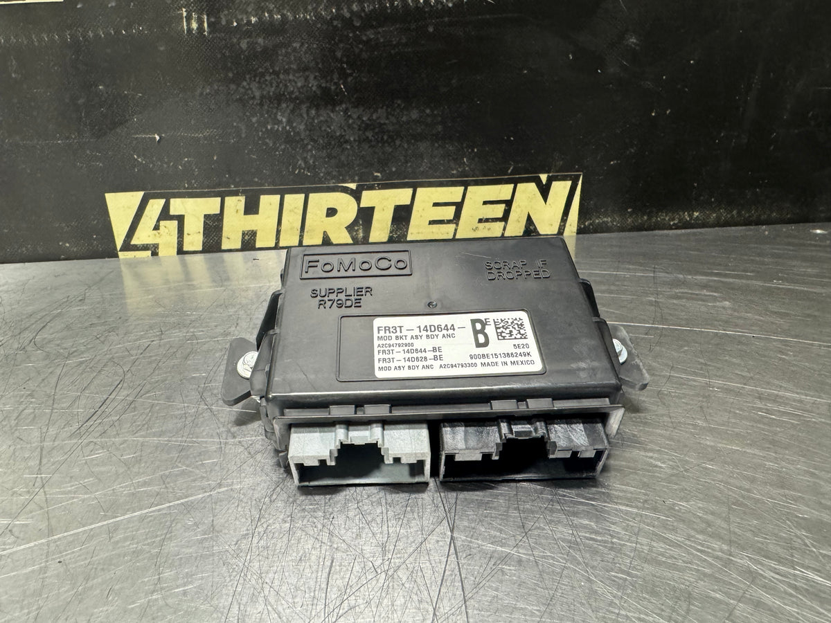 15-17 FORD MUSTANG GT LIGHTING CONTROL MODULE FR3T-14D644-BE OEM #V5