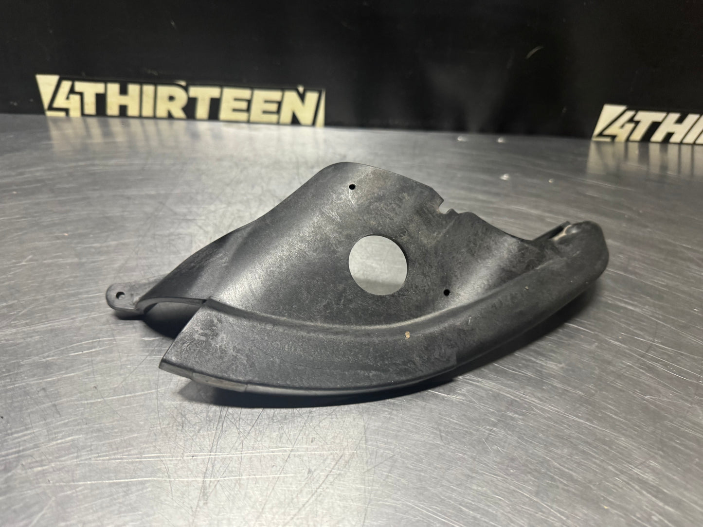 97-04 C5 CORVETTE LH DRIVER SIDE FOG LIGHT MOUNTING BRACKET OEM #N358