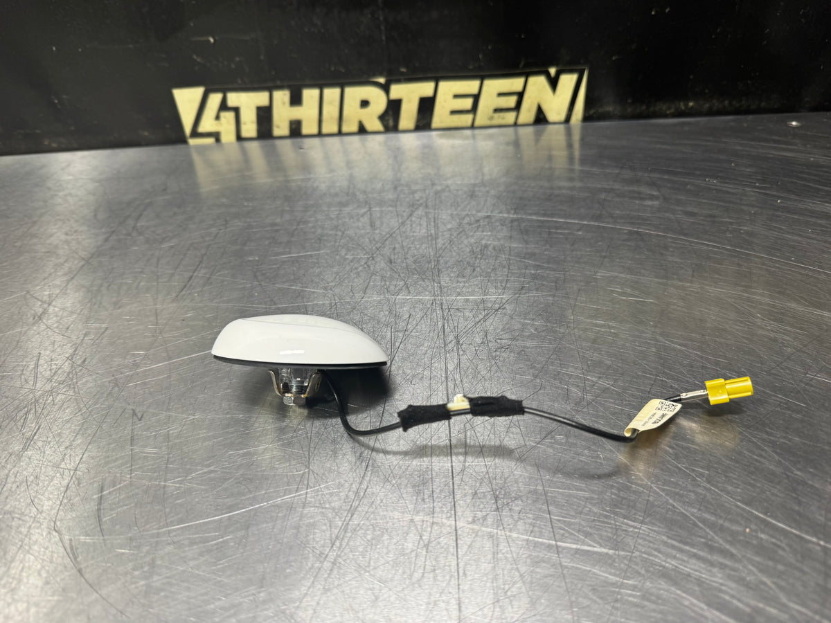 2015 FORD MUSTANG GT ROOF ANTENNA WHITE FR3T-18C964-BD54WF OEM #V9