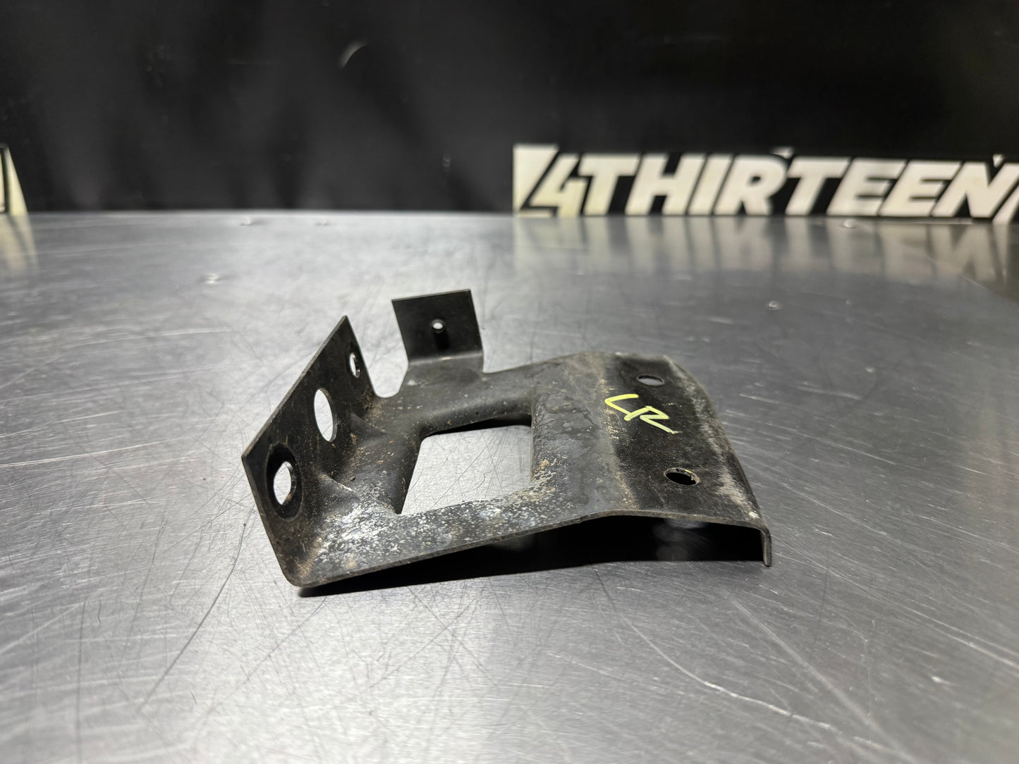 1999  CORVETTE C5 LR BUMPER BRACKET OEM BMP 9078 #N173