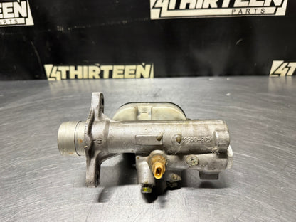 2004 PONTIAC GTO BRAKE MASTER CYLINDER OEM #N321