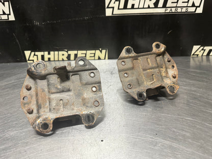 98-02 CHEVROLET CAMARO LS1 MOTOR MOUNT CORE PAIR OEM #N314