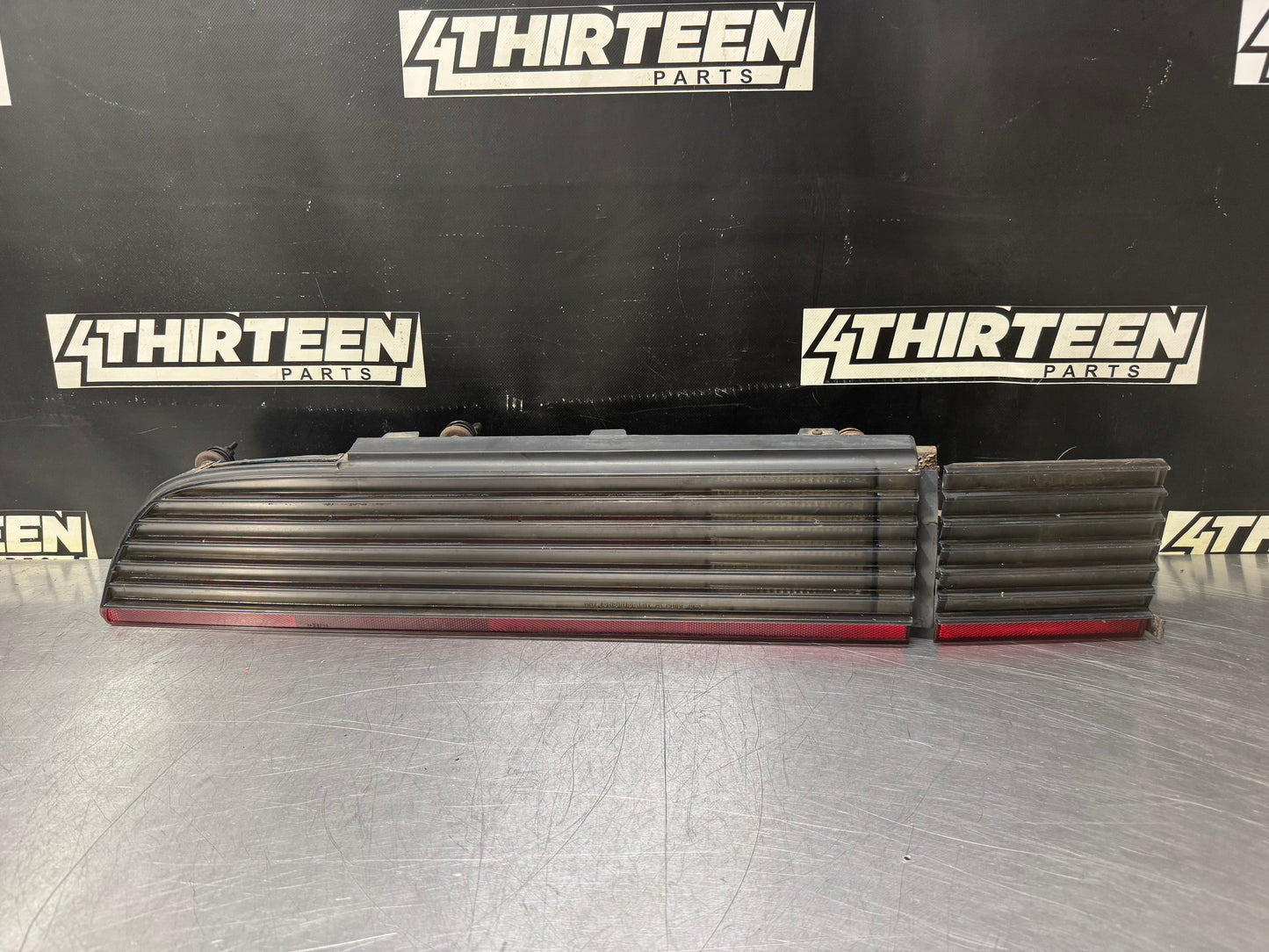 79-81 PONTIAC FIREBIRD TRANS AM LH DRIVER TAIL LIGHT ASSEMBLY 5970795 OEM #N395