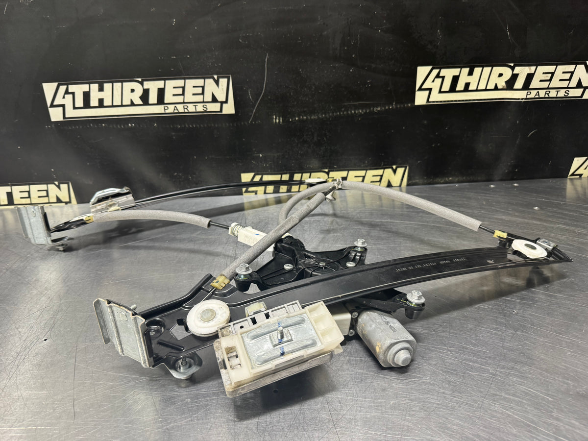 2015 FORD MUSTANG LH DRIVER SIDE WINDOW MOTOR REGULATOR ASSEMBLY OEM #V54
