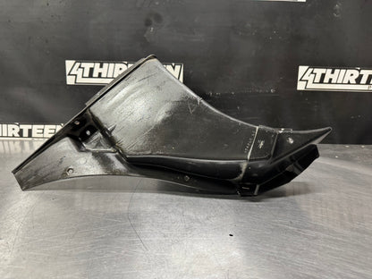 97-04 CORVETTE C5 RH PASSENGER FRONT INNER WHEEL LINER OEM 10298464 #L469