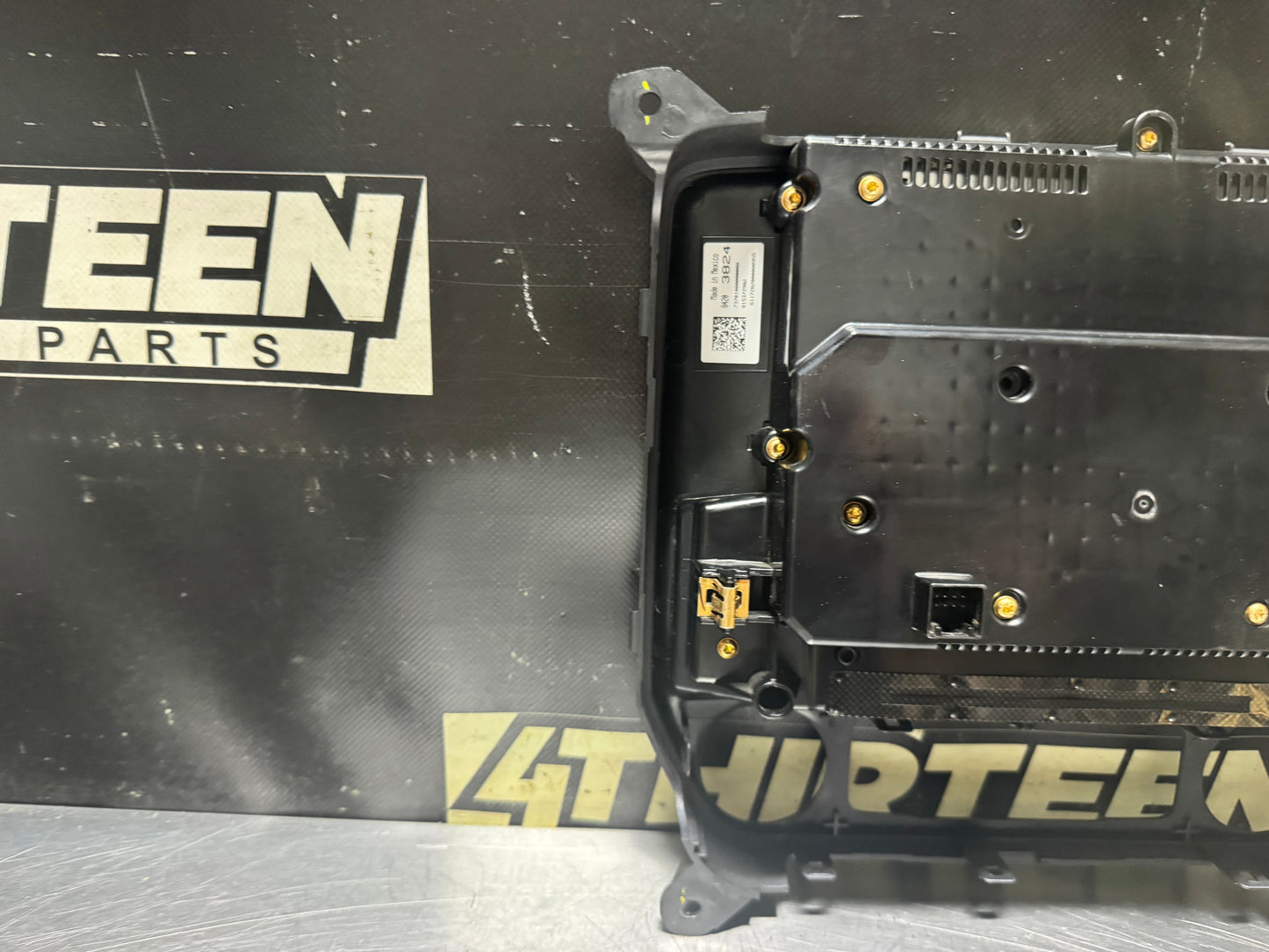 14-18 CHEVY SILVERADO GMC SIERRA CENTER DASH RADIO DISPLAY 815372982 OEM #N598