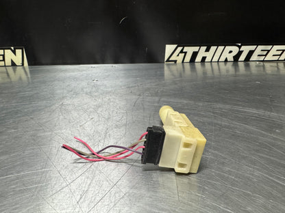 97-04 C5 CORVETTE BRAKE LIGHT SWITCH 10447139 OEM #N145