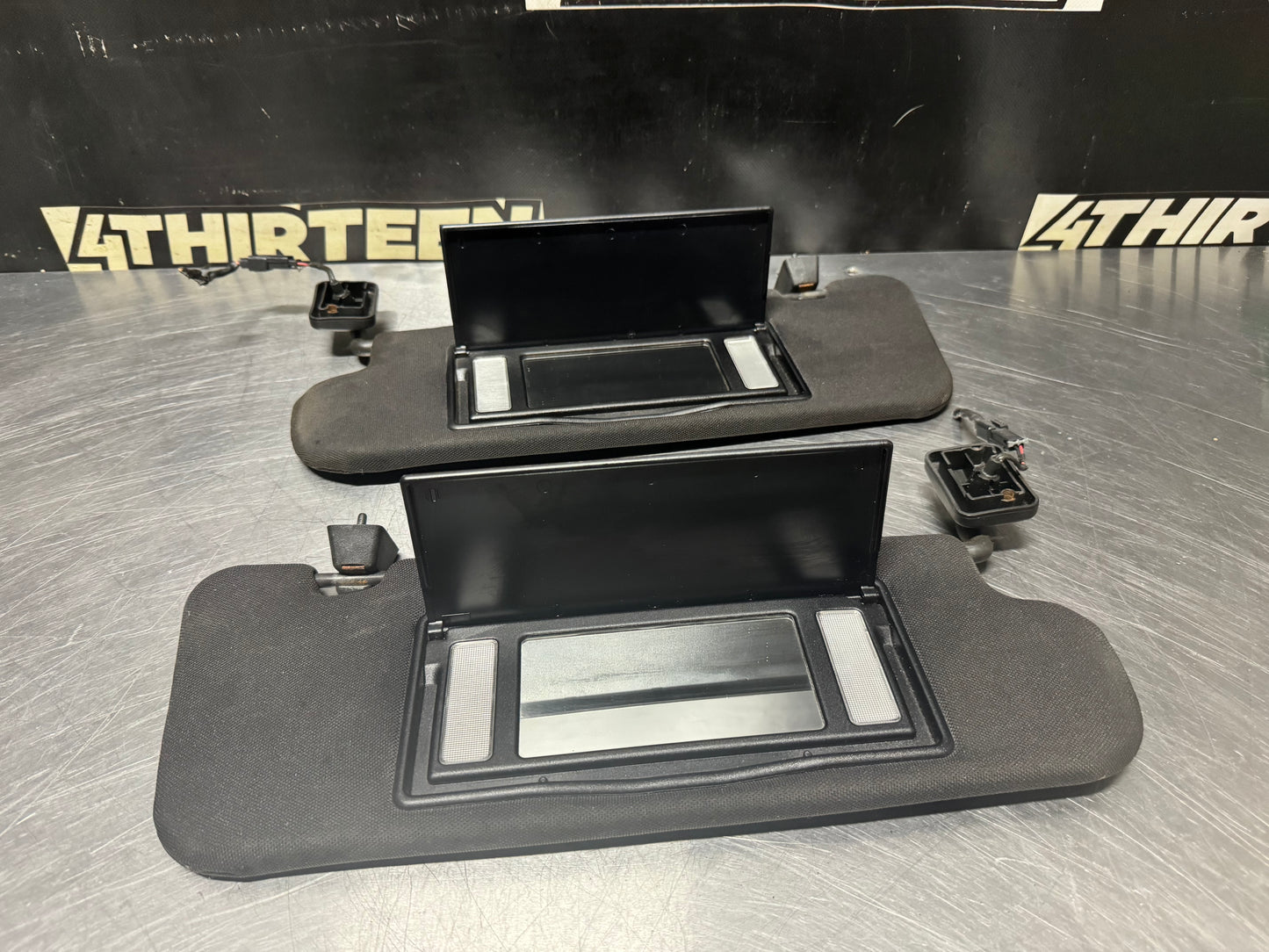 04-06 PONTIAC GTO SUN VISOR SET LH AND RH SIDE DRIVER AND PASSENGER SIDE #N302
