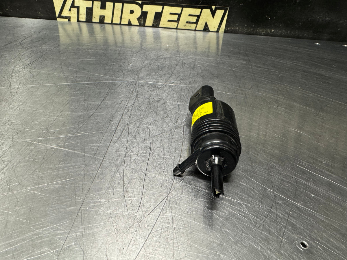16-23 CAMARO SS WINDSHIELD WASHER FLUID PUMP OEM #X12
