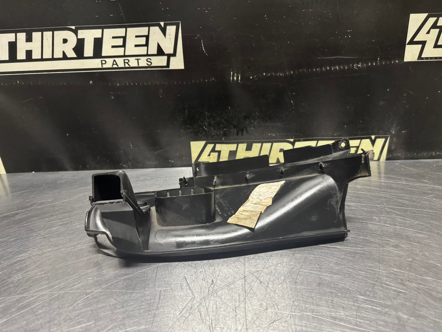04-06 PONTIAC GTO RH PASSENGER SIDE DEFROST VENT TRIM OEM #N615