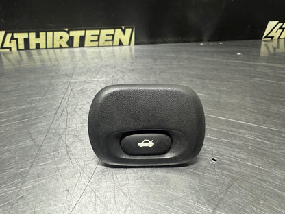 1997-2004 C5 CORVETTE HATCH RELEASE BUTTON 12135157 OEM #N533