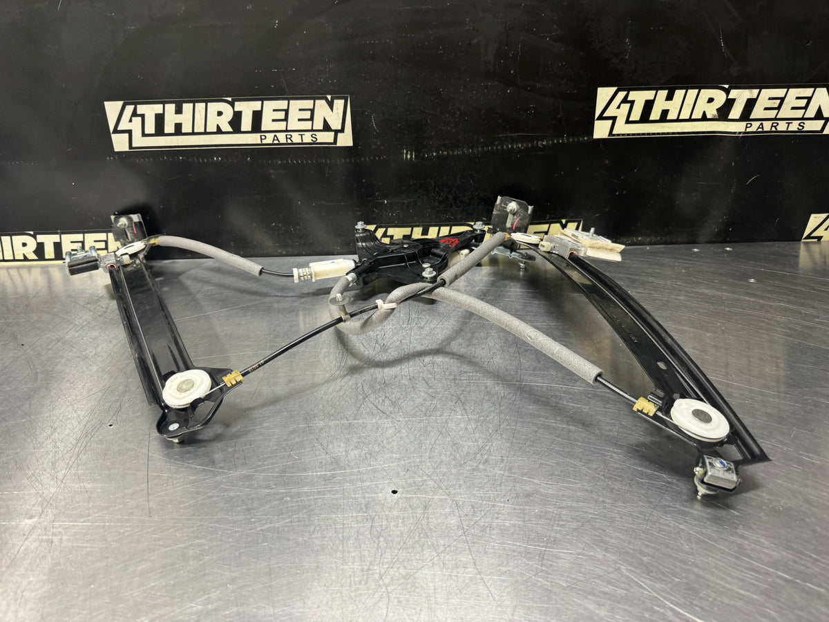 2015 FORD MUSTANG RH PASSENGER SIDE WINDOW MOTOR REGULATOR ASSEMBLY OEM #V53