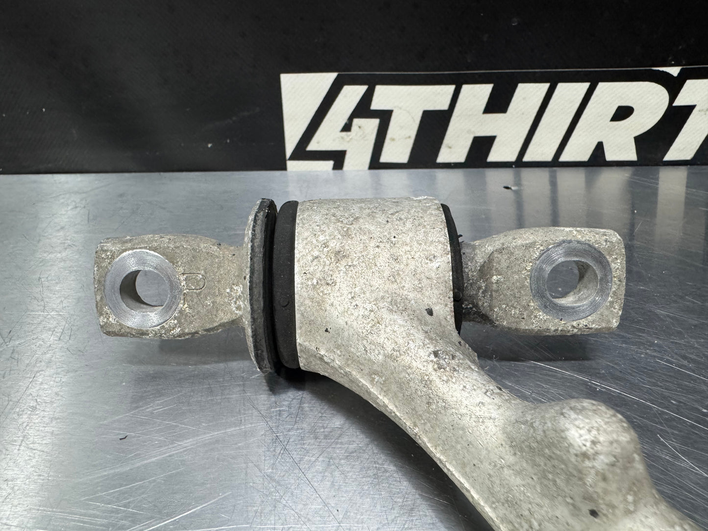 1997 - 2004 C5 CORVETTE RIGHT FRONT UPPER CONTROL ARM USED OEM #L313