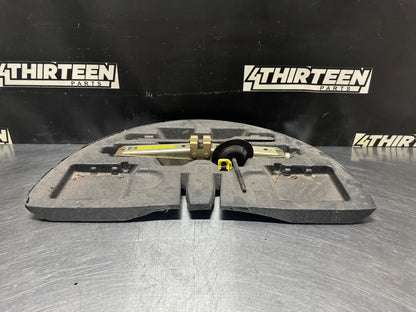 04-06 PONTIAC GTO SPARE TIRE KIT OEM #N402