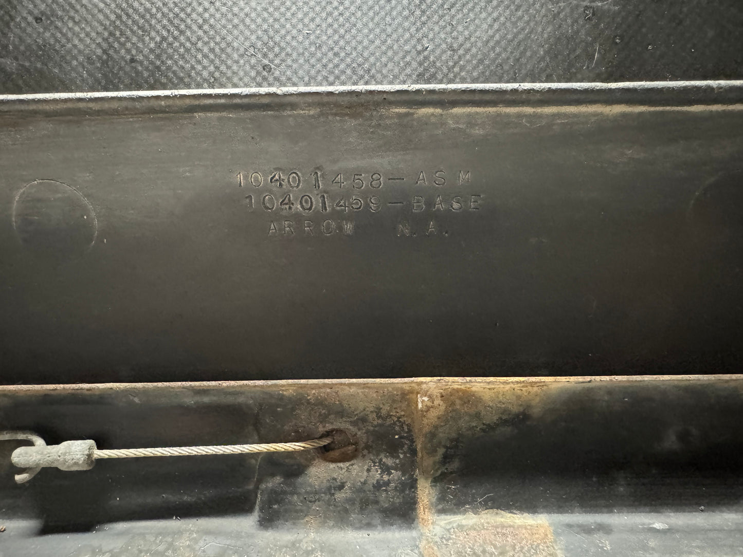97-04 C5 CORVETTE LOWER CENTER AIR DEFLECTOR ASSEMBLY 10401458 OEM #N287
