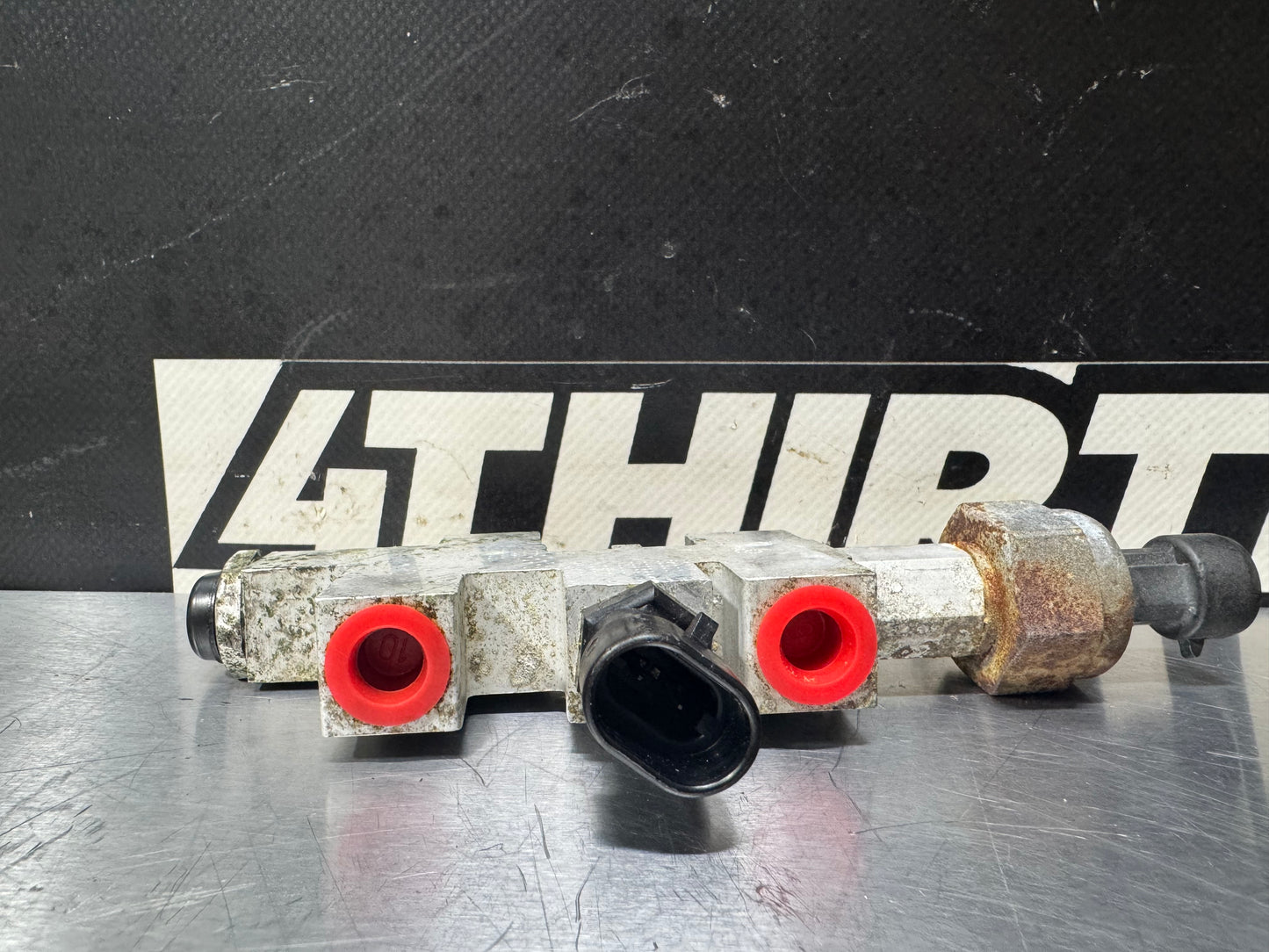 97-04 C5 CORVETTE BRAKE PROPORTIONING VALVE OEM #L350