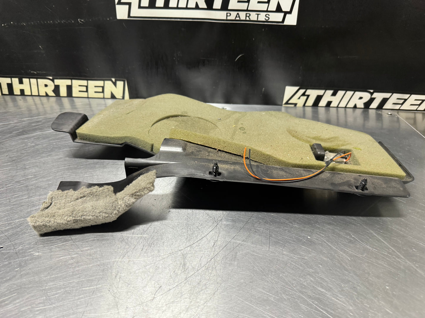 97-04 C5 CORVETTE FRONT RIGHT UNDER DASH HUSH PANEL OEM 10247542 #N182