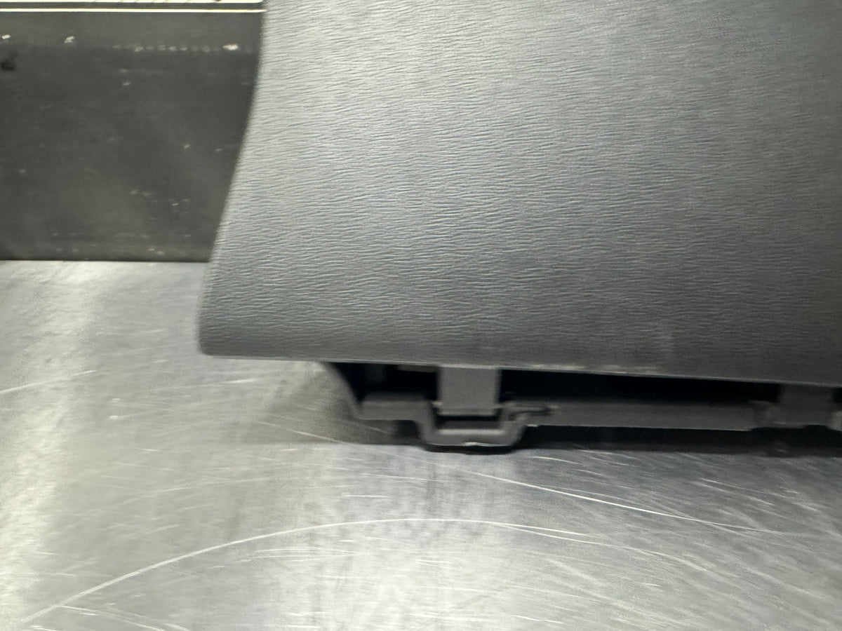 18-23 FORD MUSTANG GT GLOVE BOX COMPARTMENT OEM #V84
