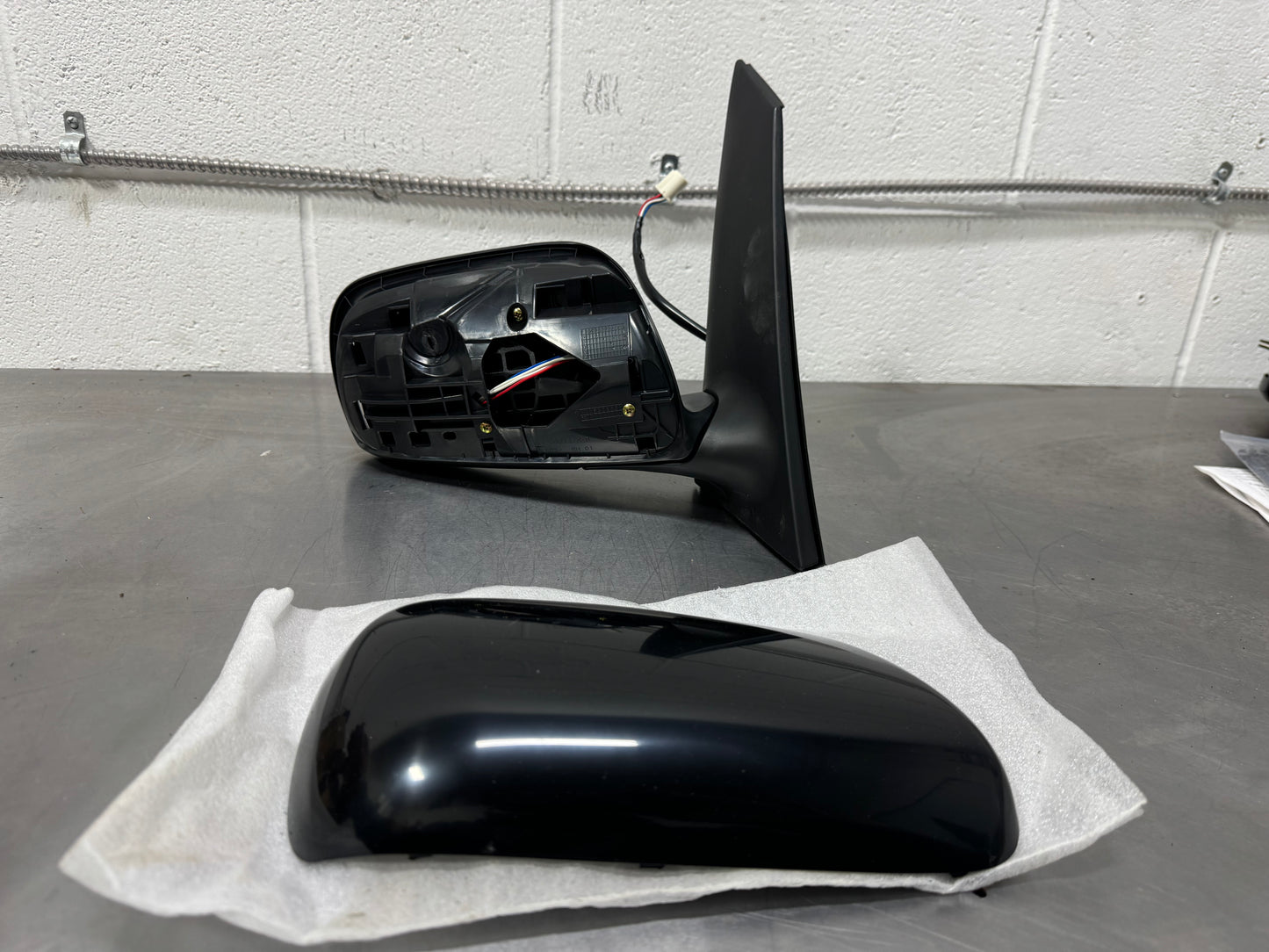 2005 TOYOTA PRIUS RH AFTERMARKET MIRROR WITH CAP #L37