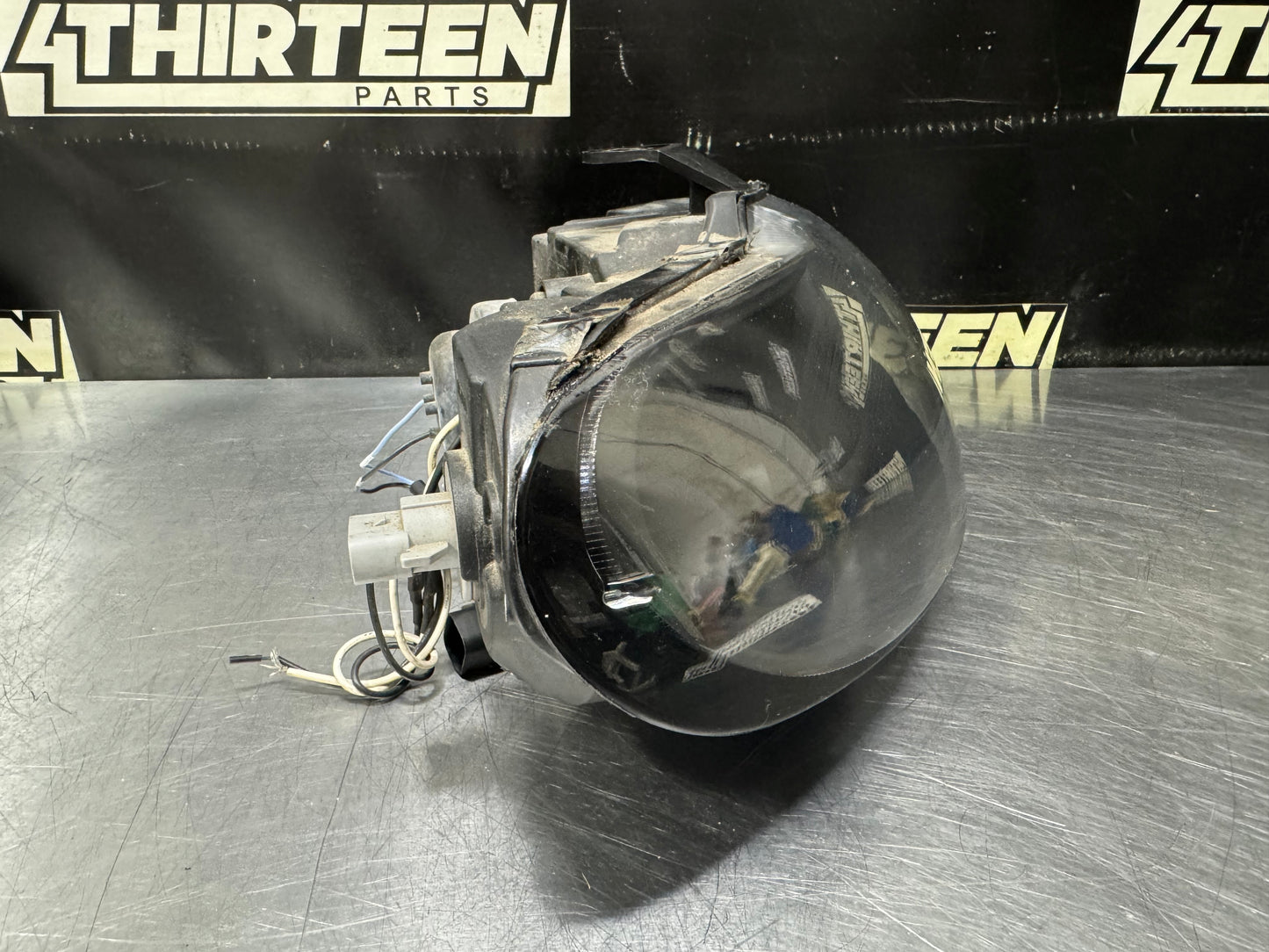 04-06 PONTIAC GTO RH PASSENGER SIDE SPYDER HALO HEADLIGHT #N637