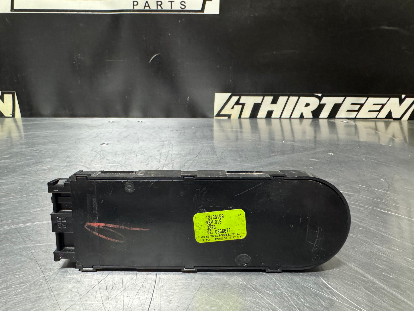 97-04 CORVETTE C5 SEAT CONTROL SWITCH LEFT OR RIGHT OEM #N164