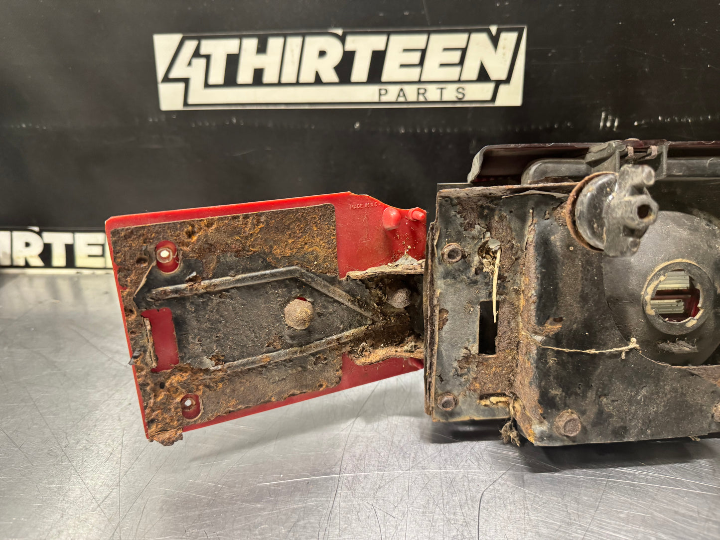 79-81 PONTIAC FIREBIRD TRANS AM LH DRIVER TAIL LIGHT ASSEMBLY 5970717 OEM #N393