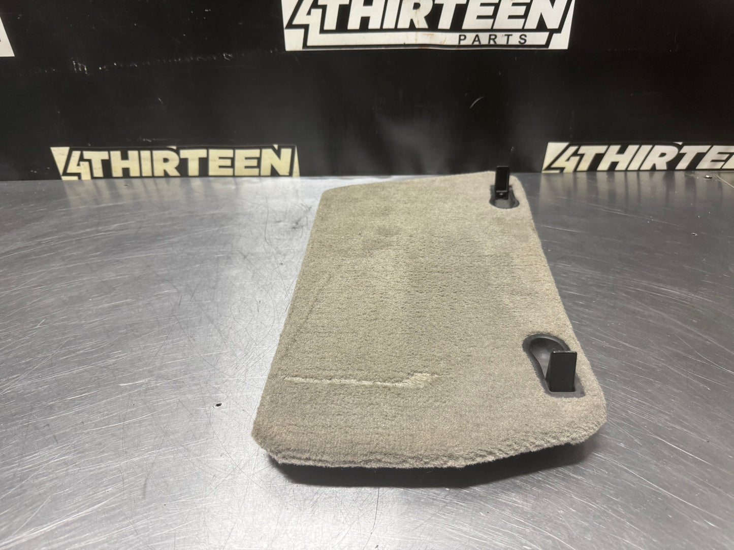 1997-2004 C5 CORVETTE PASSENGER RH FUSE KICK PANEL CARPET COVER 10273083 #N250