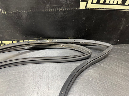 04-06 PONTIAC GTO LH DRIVER DOOR SILL WEATHER STRIP SEAL OEM #N939